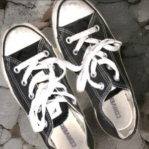 Chuck Taylor Converse, black and white Chuck Taylors, clean long life left, 6